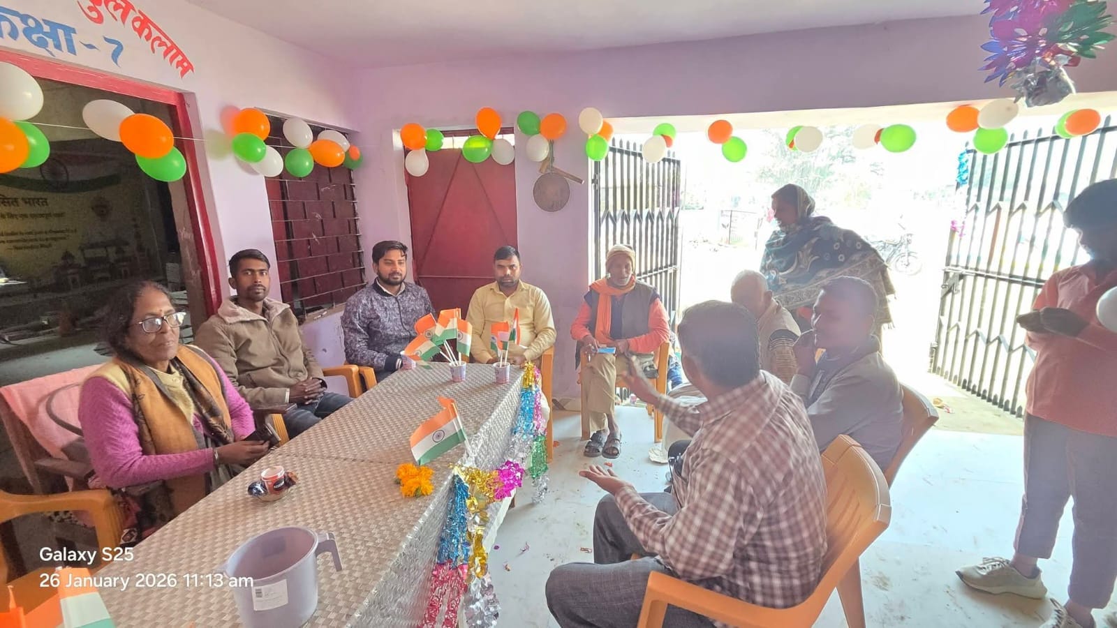 बढ़नी क्षेत्र के उच्च प्राथमिक विद्यालय मधवानगर में गणतंत्र दिवस धूमधाम से मनाया गया