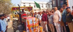 विधायक निधि से मिनी हाईमास्ट लाइट स्थापना कार्य के लिए विधायक विनय वर्मा ने दिखाई हरी झण्डी