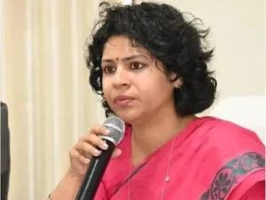 लखीमपुर में थारू व विस्थापित परिवारों को बड़ी राहत: 2021 से मिला संक्रमणीय भूमिधर अधिकार