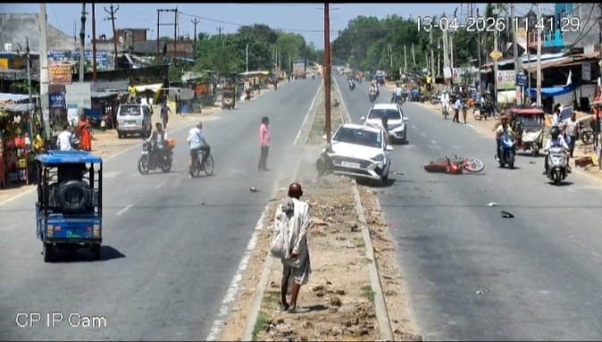 पसगवां में दर्दनाक सड़क हादसा: पिकअप की टक्कर से महिला की मौत, पति गंभीर घायल; चालक फरार