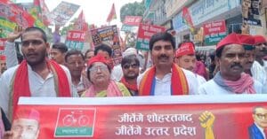 सपाइयों ने मांगो एवं उसके समाधान हेतु एसडीएम को सौंपा ज्ञापन